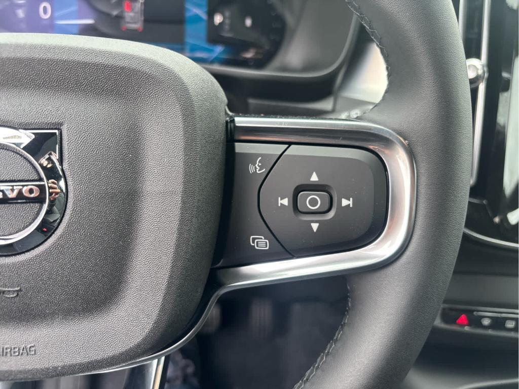 new 2026 Volvo XC40 car, priced at $55,554