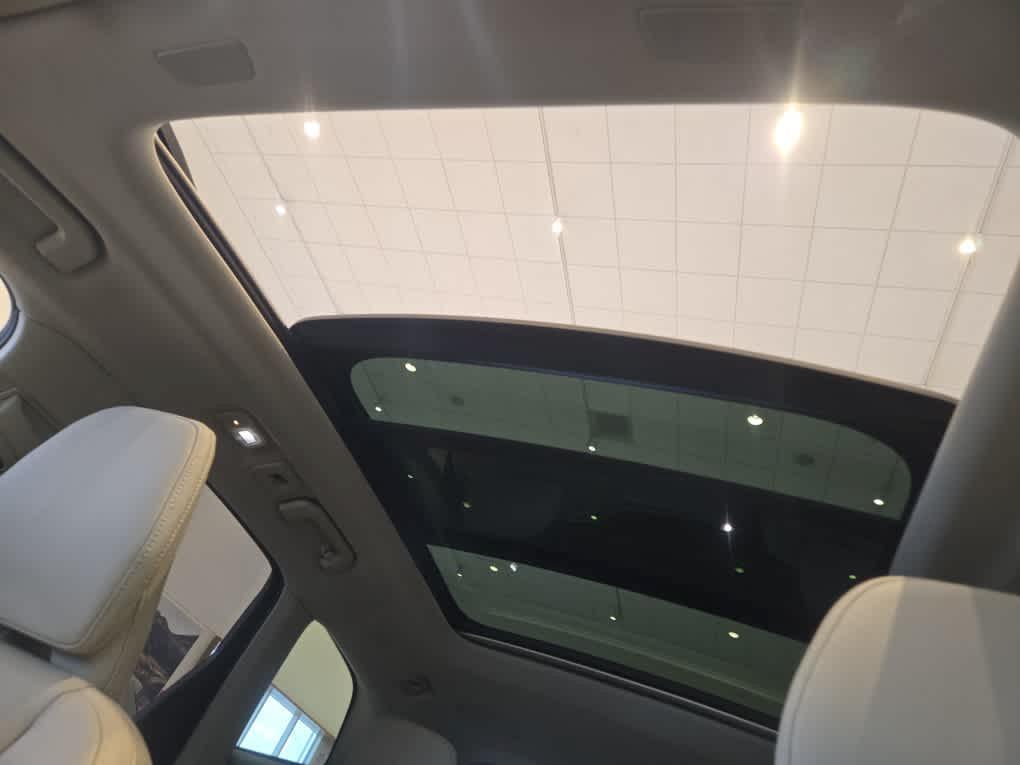 new 2026 Volvo XC60 Plug-In Hybrid car, priced at $75,235