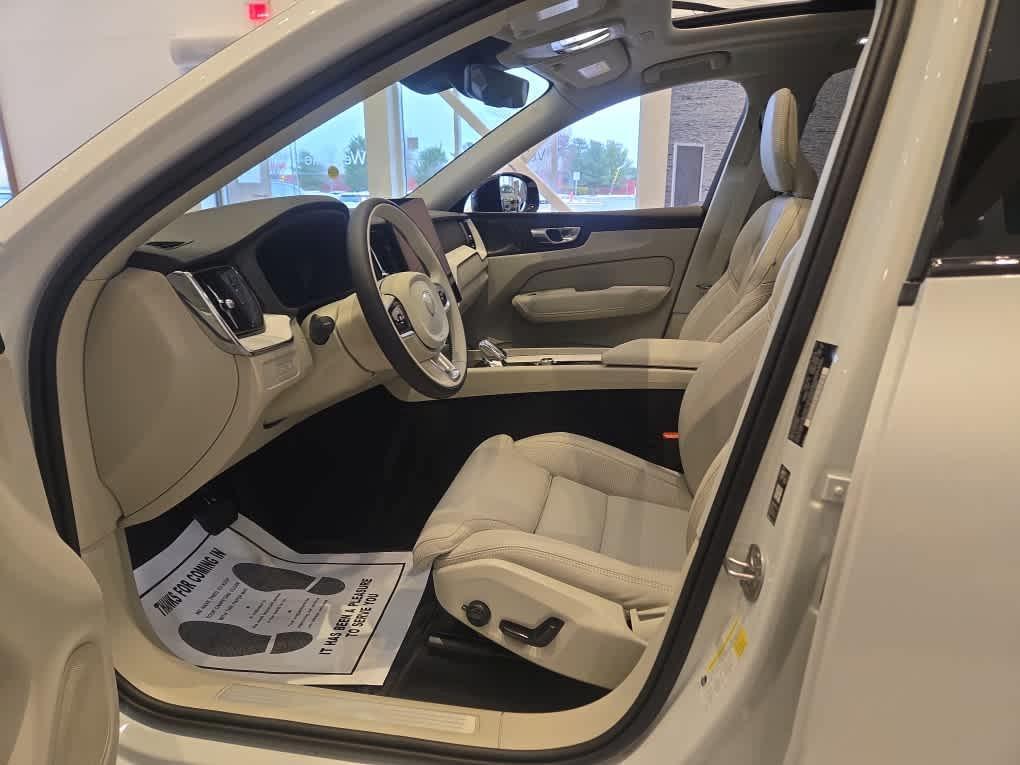 new 2026 Volvo XC60 Plug-In Hybrid car, priced at $75,829