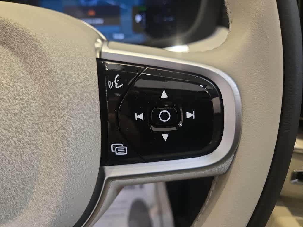 new 2026 Volvo XC60 Plug-In Hybrid car, priced at $75,235