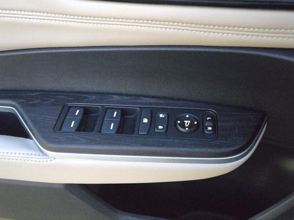 used 2018 Honda Clarity Plug-In Hybrid car, priced at $14,500