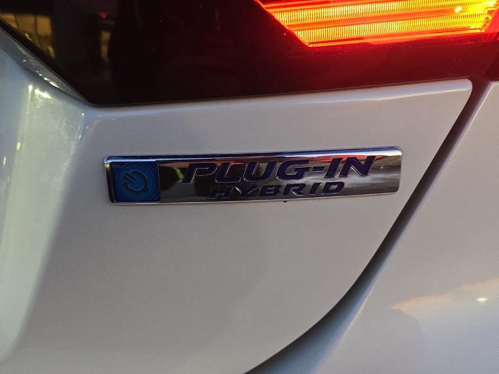 used 2018 Honda Clarity Plug-In Hybrid car, priced at $14,500