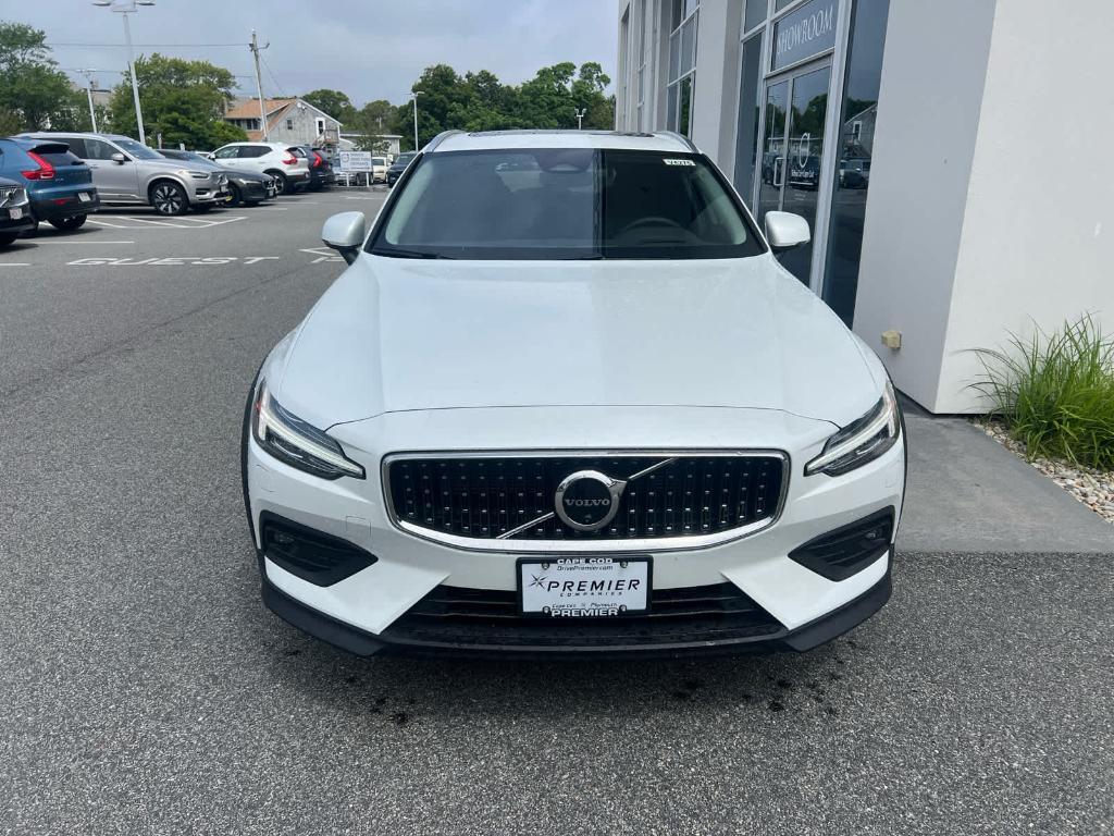 new 2025 Volvo V60 Cross Country car, priced at $58,905