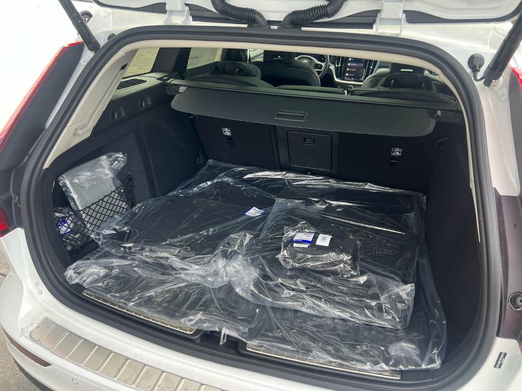 new 2025 Volvo V60 Cross Country car, priced at $58,905