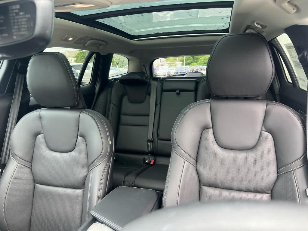 new 2025 Volvo V60 Cross Country car, priced at $58,905