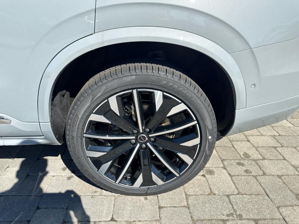 new 2026 Volvo XC90 car, priced at $75,749