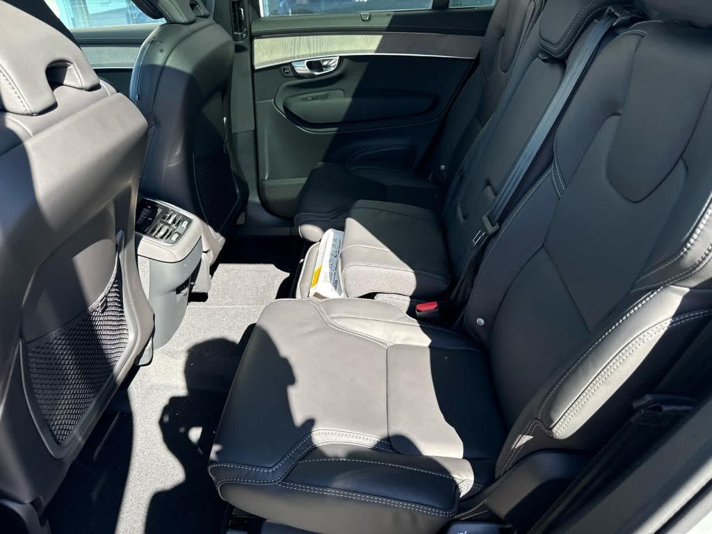 new 2026 Volvo XC90 car, priced at $75,749