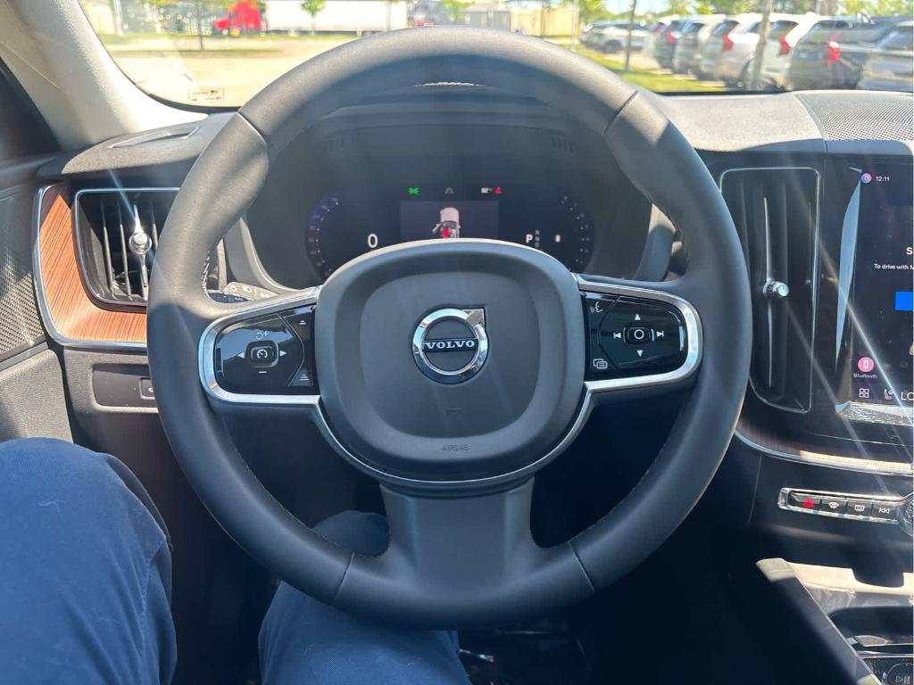 used 2023 Volvo XC60 car, priced at $36,094