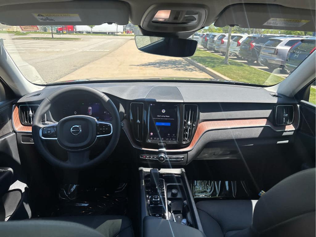 used 2023 Volvo XC60 car, priced at $36,094