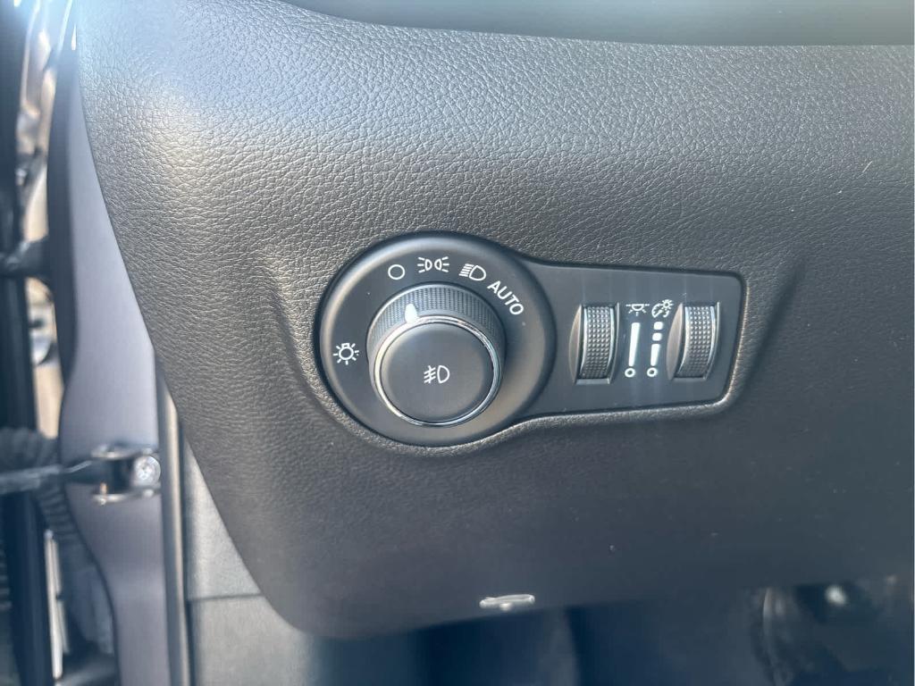 used 2024 Jeep Compass car, priced at $25,794