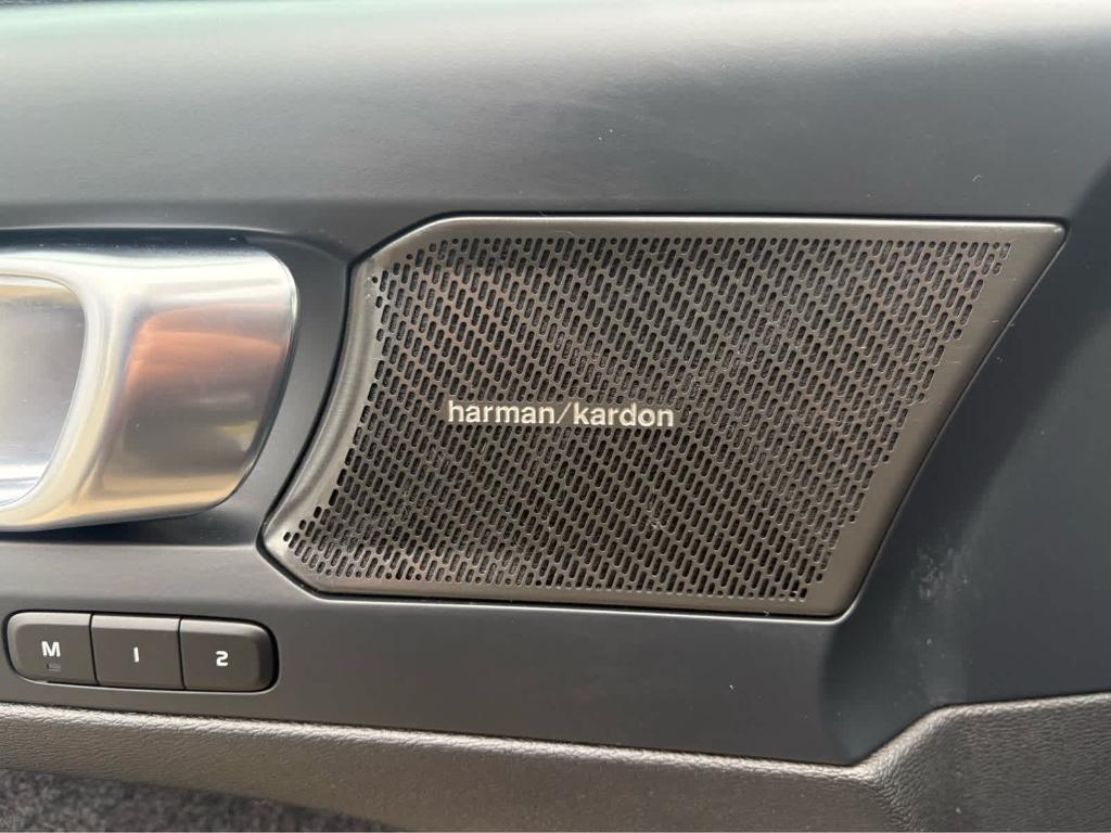 used 2023 Volvo XC40 car, priced at $27,800