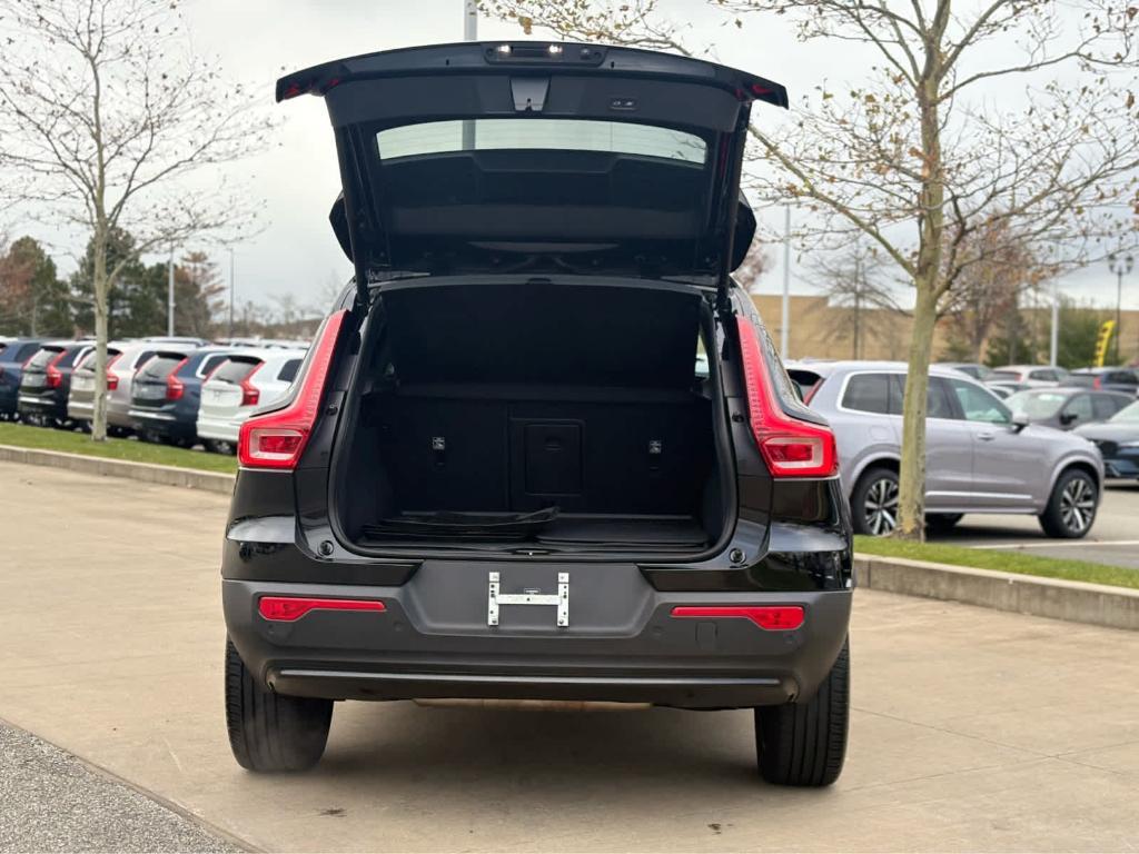 used 2023 Volvo XC40 car, priced at $27,800