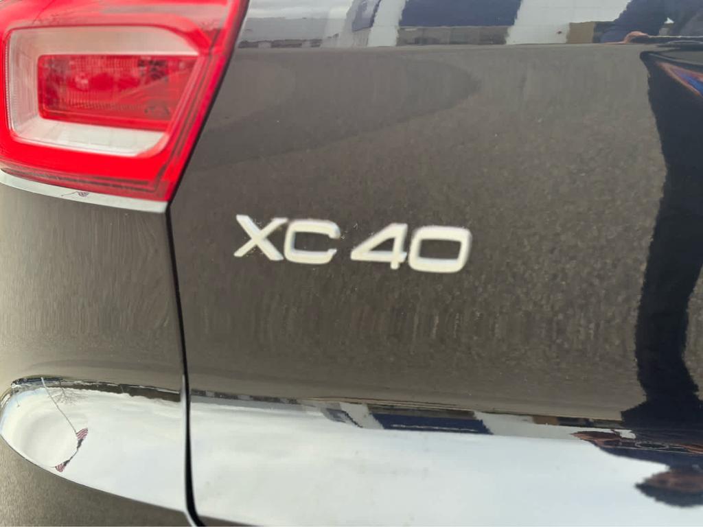 used 2023 Volvo XC40 car, priced at $27,800