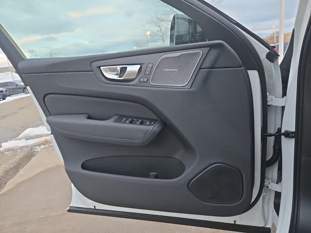 new 2026 Volvo XC60 car, priced at $64,784