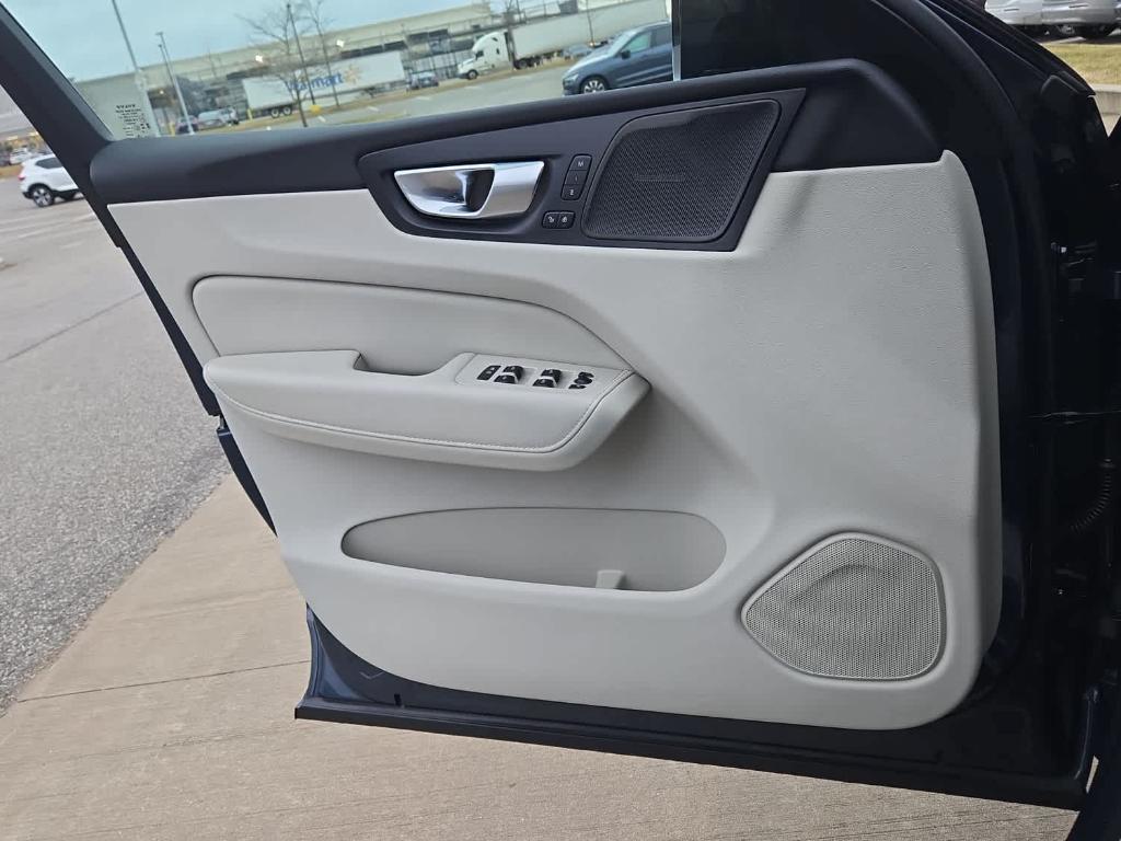 used 2023 Volvo XC60 car, priced at $35,500