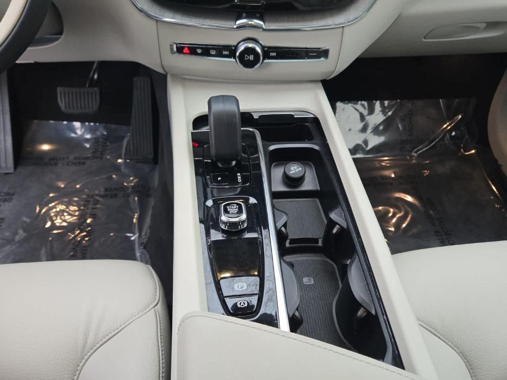 used 2023 Volvo XC60 car, priced at $35,500