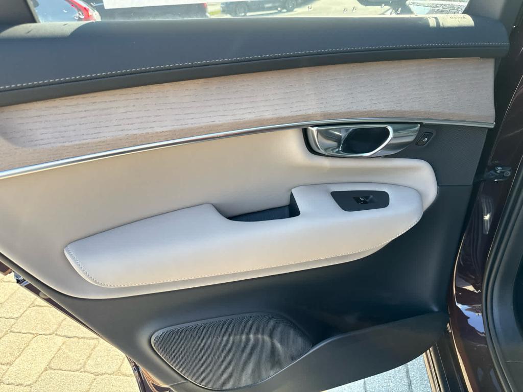 new 2026 Volvo XC90 car, priced at $72,830