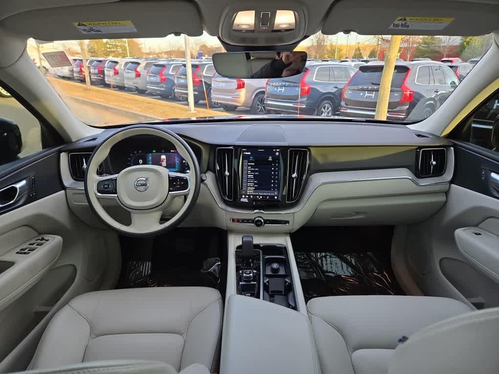 used 2023 Volvo XC60 car, priced at $33,700