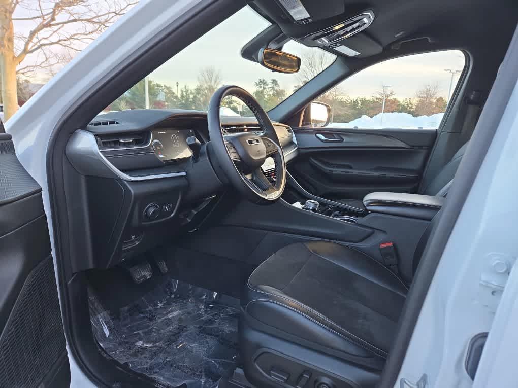 used 2023 Jeep Grand Cherokee L car, priced at $30,500