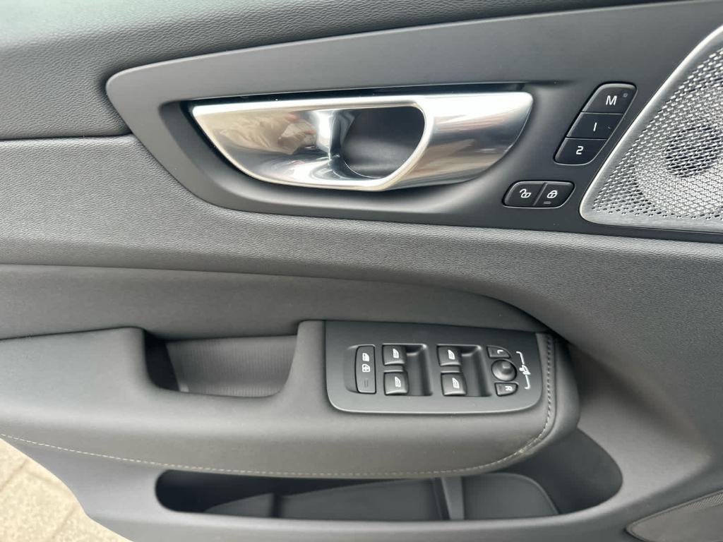 new 2026 Volvo XC60 Plug-In Hybrid car, priced at $82,779