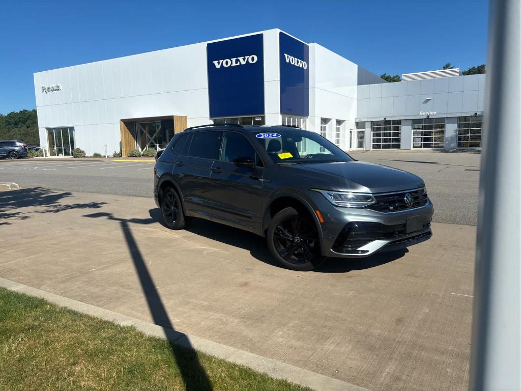 used 2024 Volkswagen Tiguan car, priced at $29,094