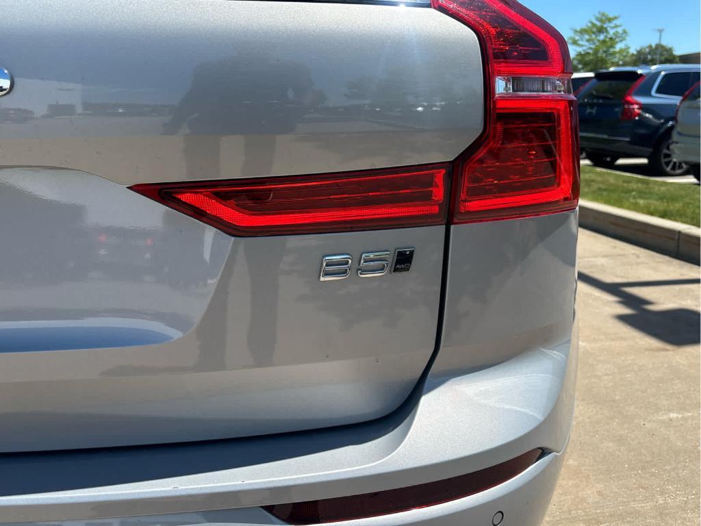 used 2025 Volvo XC60 car, priced at $37,994