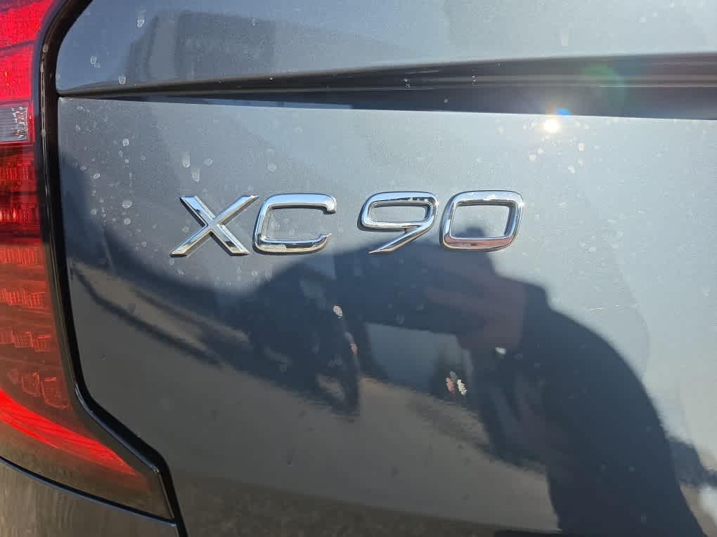 new 2026 Volvo XC90 car, priced at $76,580
