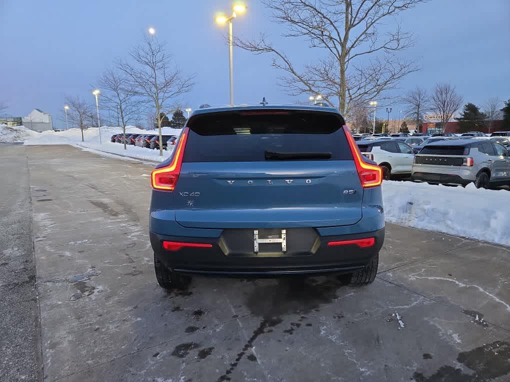 used 2023 Volvo XC40 car, priced at $28,200