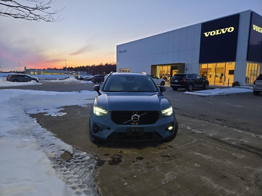 used 2023 Volvo XC40 car, priced at $28,200
