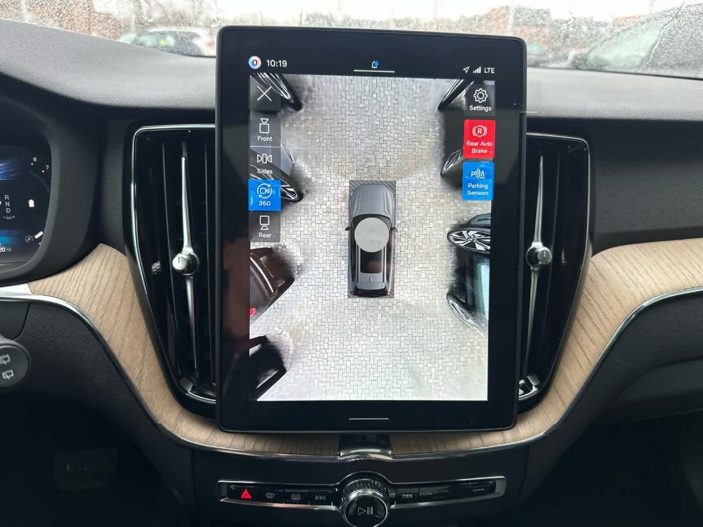 new 2026 Volvo XC60 car, priced at $59,084