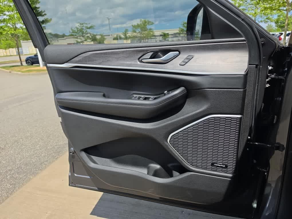 used 2021 Jeep Grand Cherokee L car, priced at $25,094