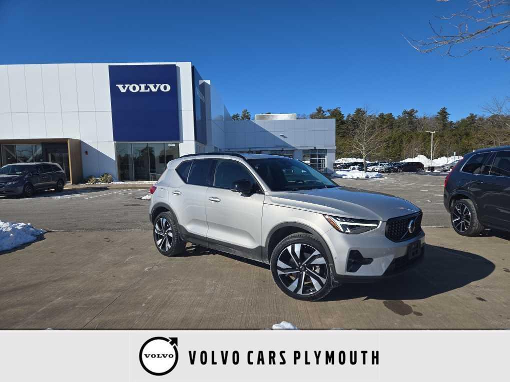 used 2023 Volvo XC40 car, priced at $27,800