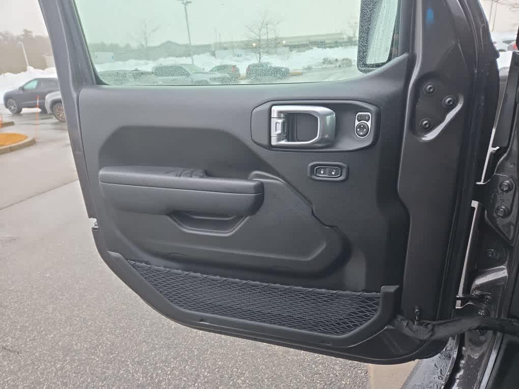 used 2024 Jeep Wrangler 4xe car, priced at $29,900