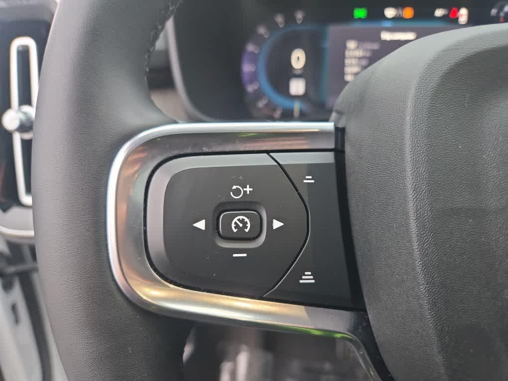 used 2023 Volvo XC40 car, priced at $26,900