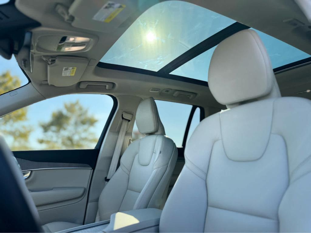 used 2023 Volvo XC90 Recharge Plug-In Hybrid car, priced at $43,996