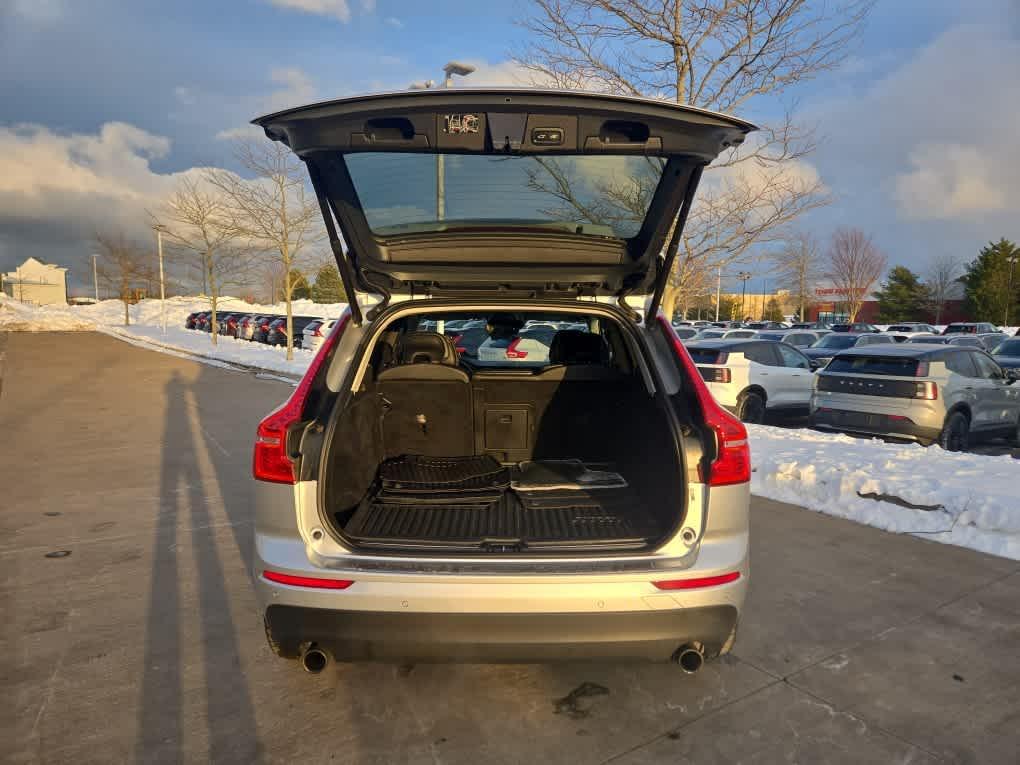 used 2021 Volvo XC60 car, priced at $25,200