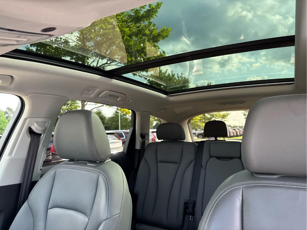 Audi Q7 view 23