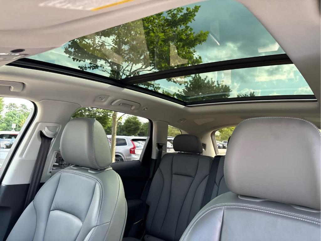 Audi Q7 view 21