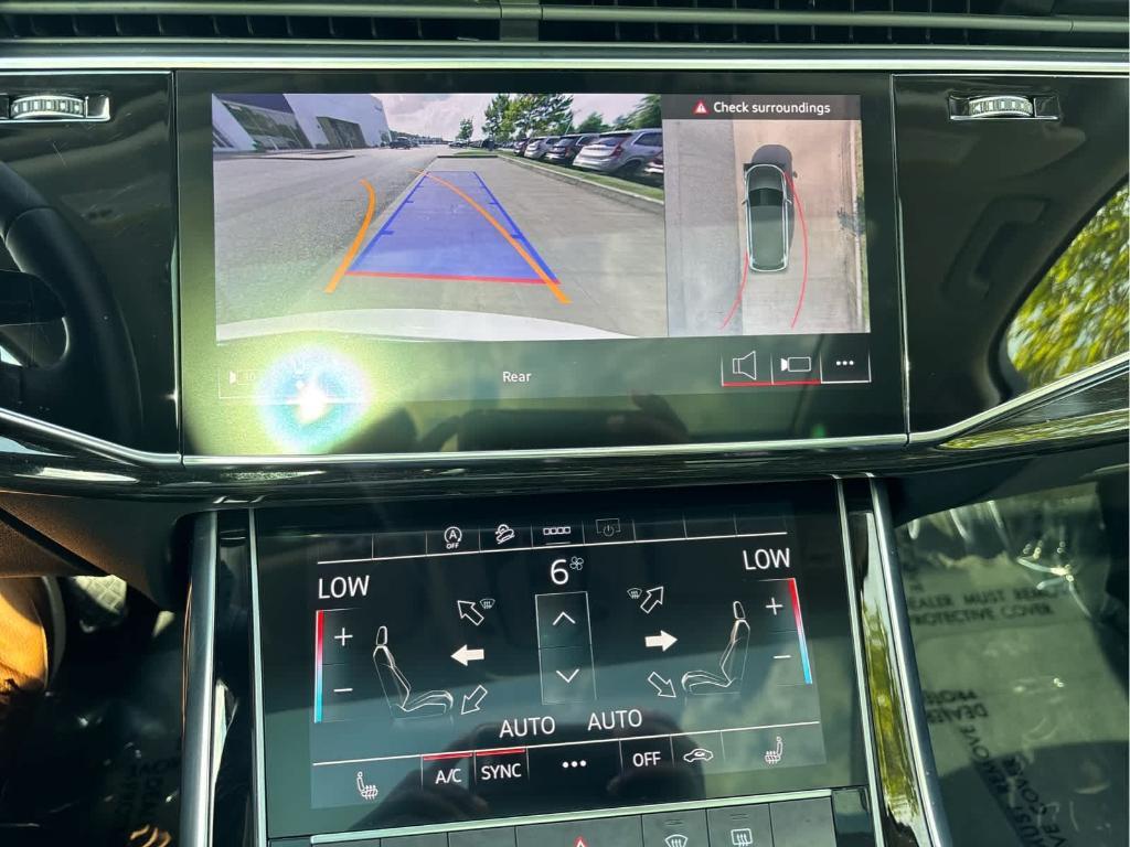 Audi Q7 view 42