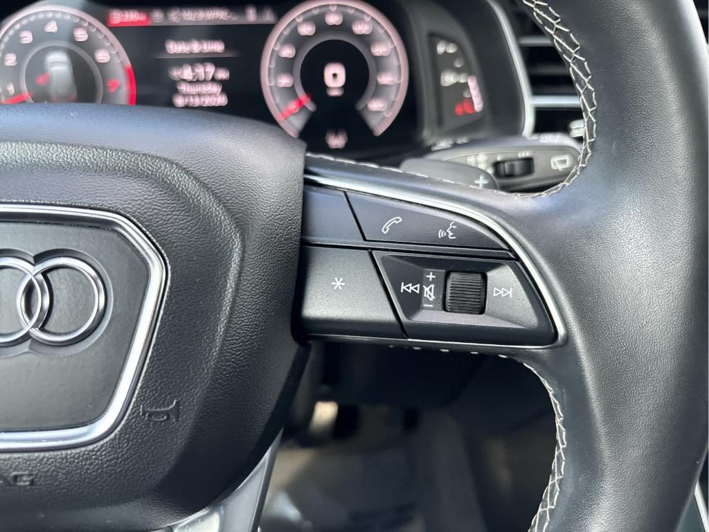 Audi Q7 view 30