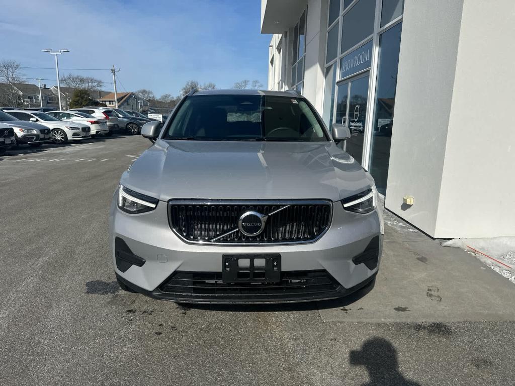 used 2023 Volvo XC40 car