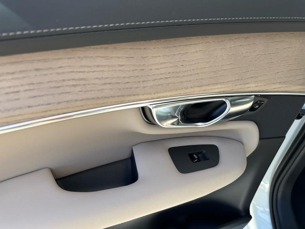 new 2026 Volvo XC90 car, priced at $72,539