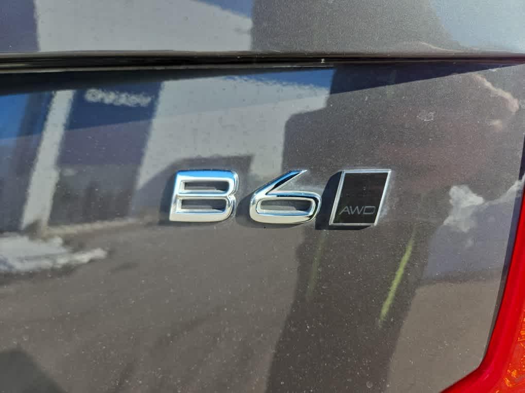 used 2023 Volvo XC90 car, priced at $37,200