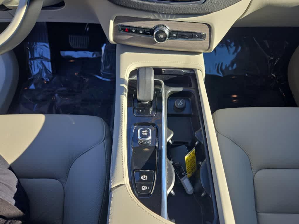 used 2023 Volvo XC90 car, priced at $37,200