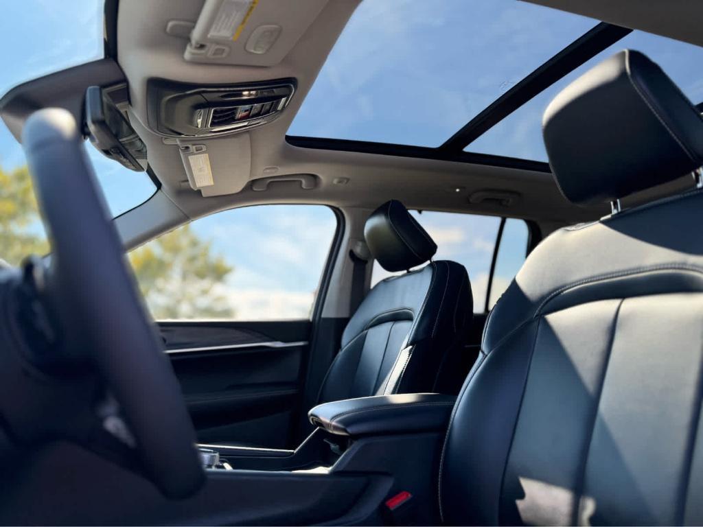 used 2023 Jeep Grand Cherokee 4xe car, priced at $29,200