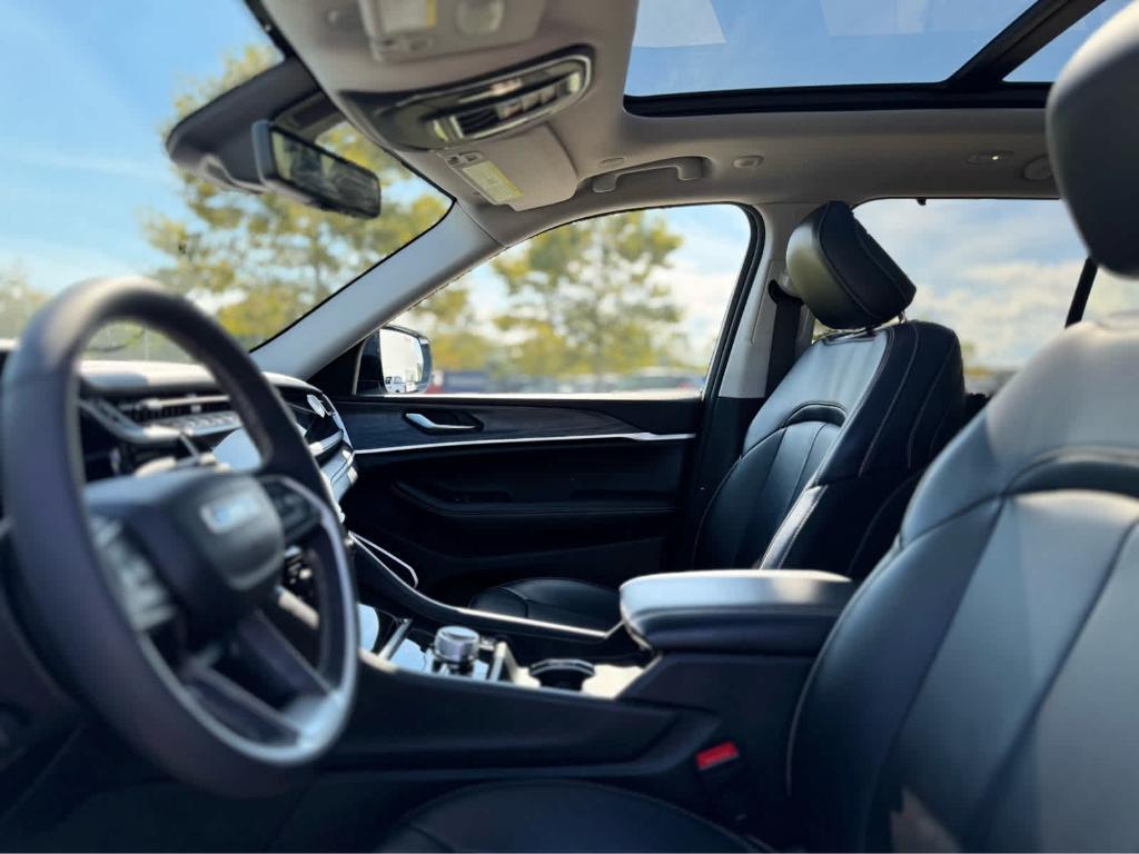 used 2023 Jeep Grand Cherokee 4xe car, priced at $29,200