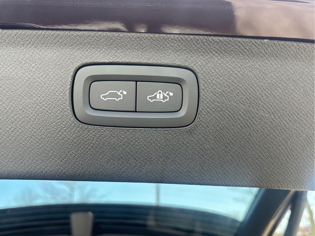 new 2026 Volvo XC90 Plug-In Hybrid car, priced at $84,469