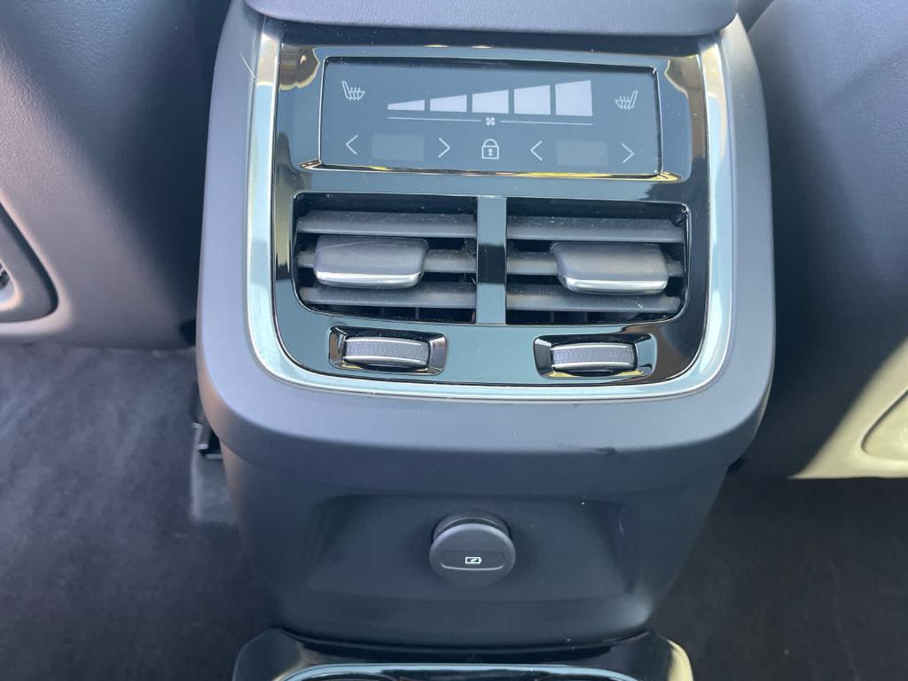 used 2024 Volvo XC90 Recharge Plug-In Hybrid car, priced at $54,596