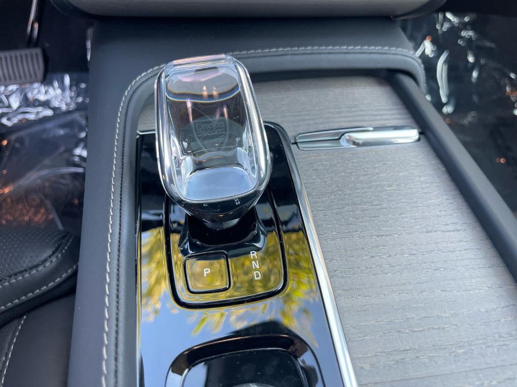 used 2024 Volvo XC90 Recharge Plug-In Hybrid car, priced at $54,596