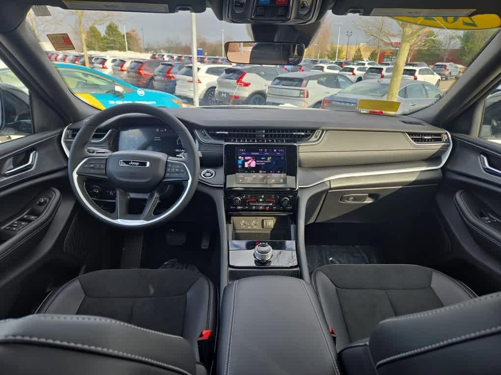 used 2025 Jeep Grand Cherokee L car, priced at $41,900